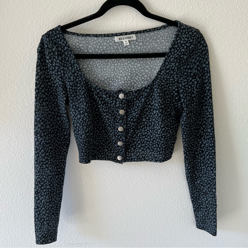 Wild Flower Cropped Cheetah long sleeve